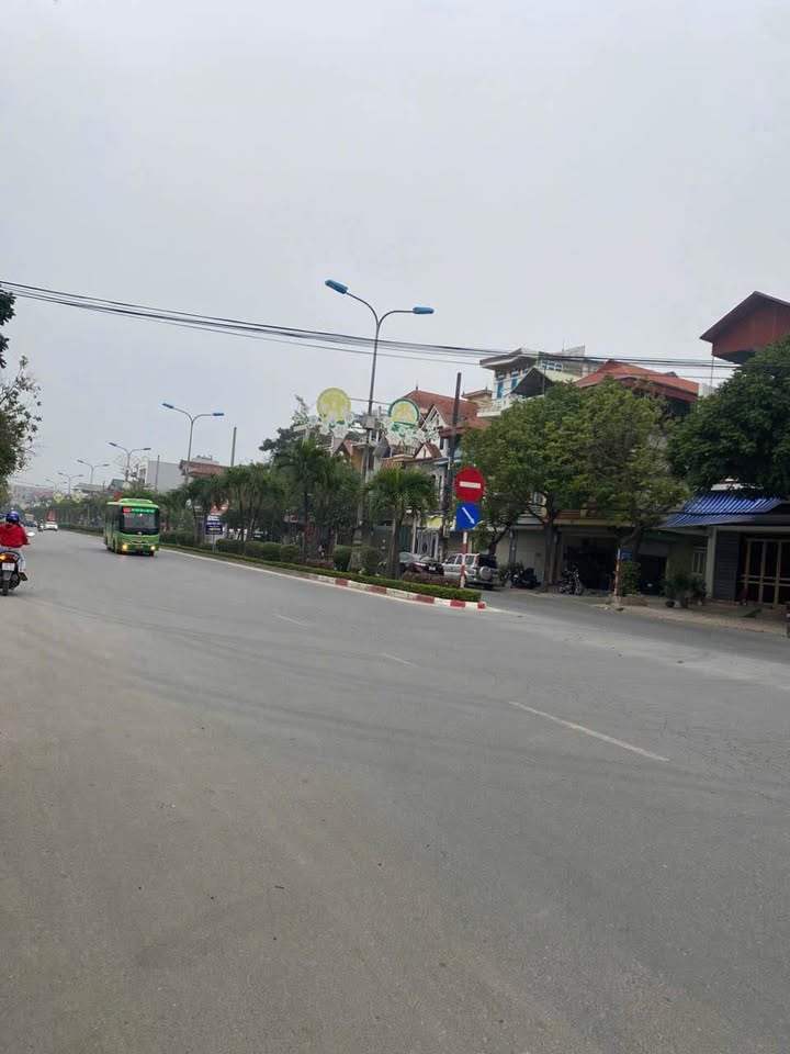 Nhà Mặt Tiền Chùa Thông, Sơn Tây 85m² - Kinh Doanh Sầm Uất, Giá 10 Tỷ