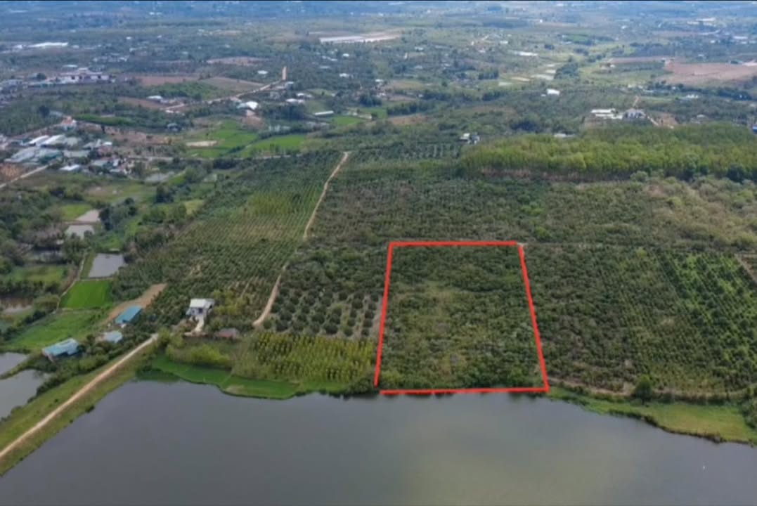 Bán gấp 9.7 sào đất view hồ, mặt tiền đường kinh doanh tại Ea Kar, Đăk Lăk