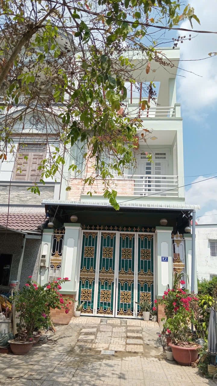 Nhà 2 Lầu Khu Văn Hoá Tây Đô, Cần Thơ - 100m² Giá 5.5 Tỷ