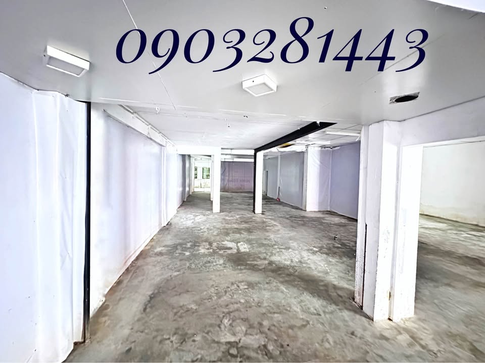 Mặt bằng kinh doanh 300m² mặt tiền Nguyễn Huệ, Huế - Giá 3X triệu/tháng