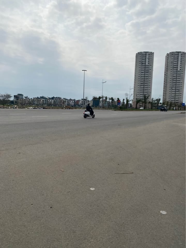 Nhà Hoài Đức 35m² - Ôm Vành Đai 3.5, Giá 5 Tỷ - Sẵn Sàng Vào Ở