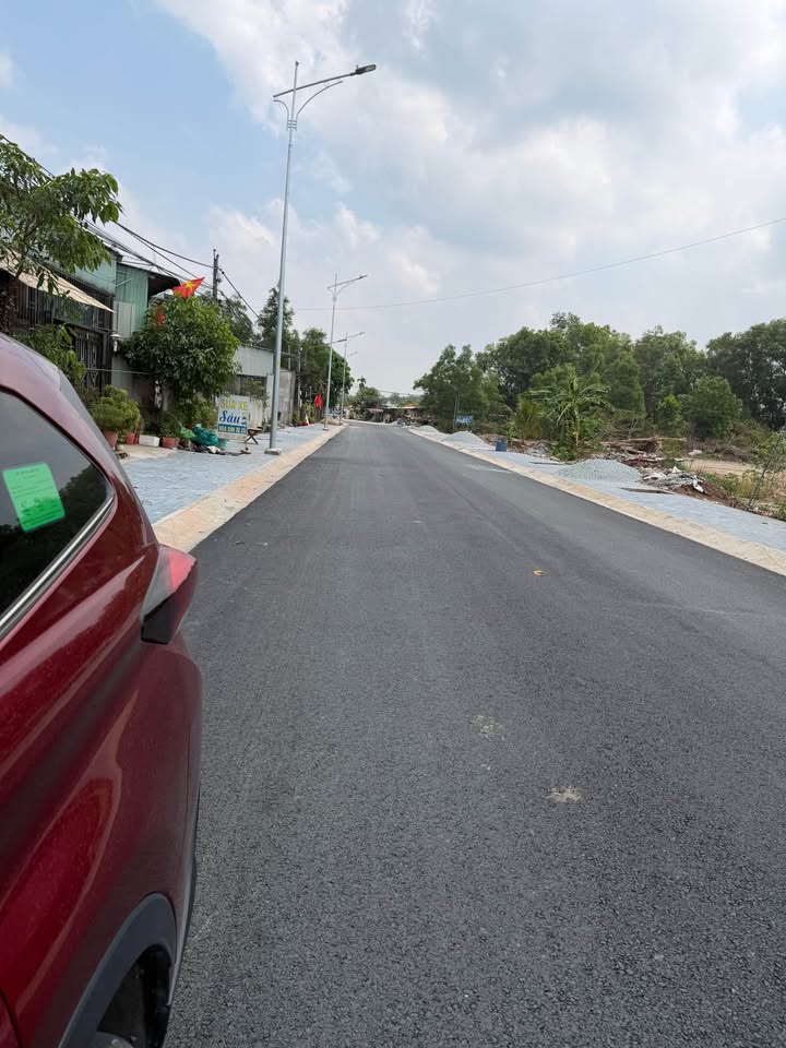 Đất nền mặt tiền Cháo Vịt, Bến Cát - Kinh doanh sầm uất 100m² - 2 Tỷ