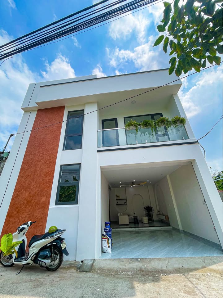 Nhà 3PN Trảng Dài, Biên Hòa - 135m² Sổ Hồng Thổ Cư, Giá 3.3 Tỷ