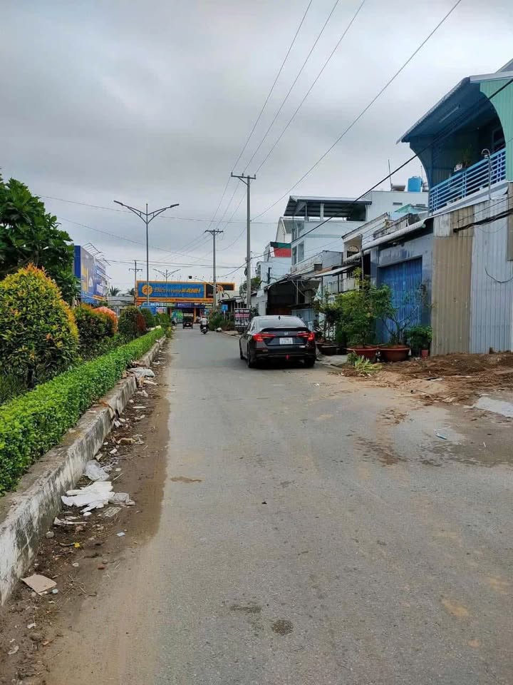 Đất Vàng Lô Góc Nguyễn Thiện Thuật, Rạch Giá - 396m² Giá Tốt