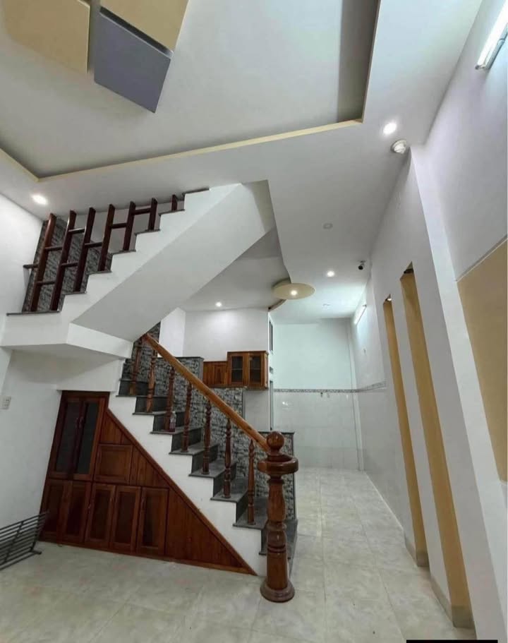 Nhà Riêng 40m² Quy Nhơn - Sẵn Sàng Ở Ngay, Giá 2.69 Tỷ!