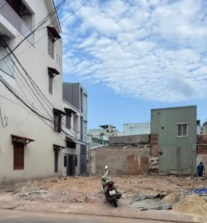 Bán Đất Mặt Tiền Hoàng Văn Thụ, Quy Nhơn - 54m² - Kinh Doanh Đắc Lợi