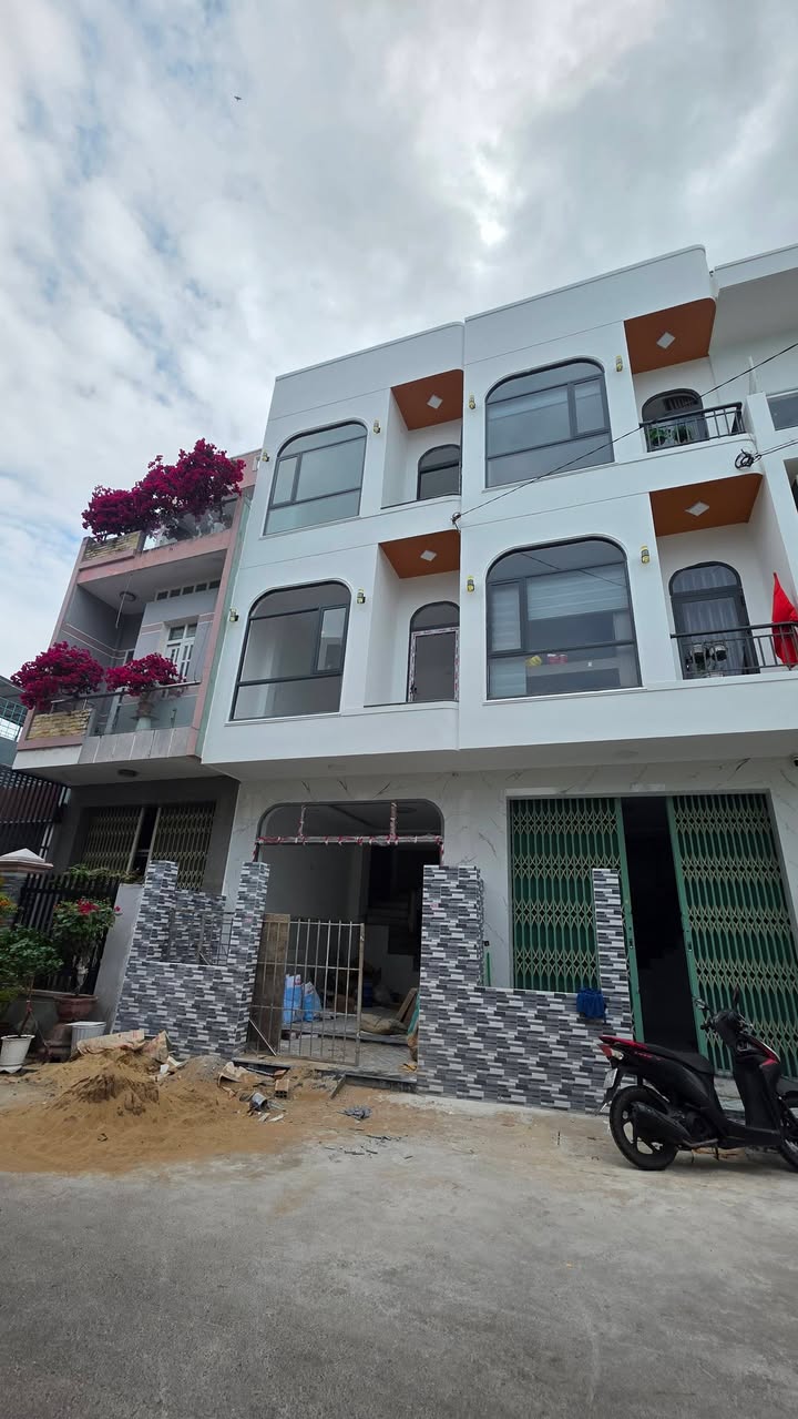Nhà 3 Mê Quy Nhơn 47m² giá 3.7 tỷ - Thiết kế hiện đại!