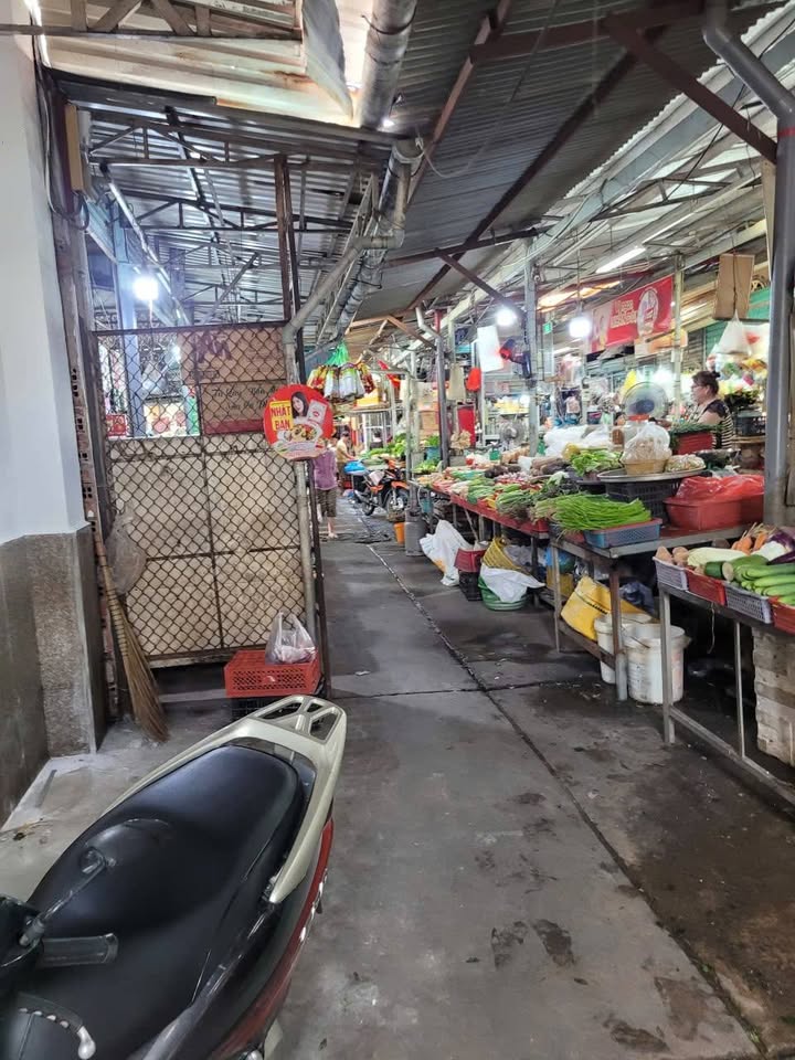 Nhà Mặt Tiền Chợ Tân Hưng, Quận 7 - 39.6m² Kinh Doanh Đỉnh Cao