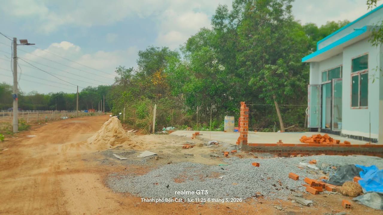 Nhà Mới Xây An Điền Cũ, Bến Cát 100m² - Sổ Hồng Riêng, Giá 1.9 Tỷ