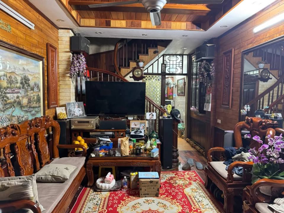 Nhà Định Công 40m² 4 Ngủ Giá 2.7 Tỷ - Sẵn Sàng Dọn Vào Ở Ngay!