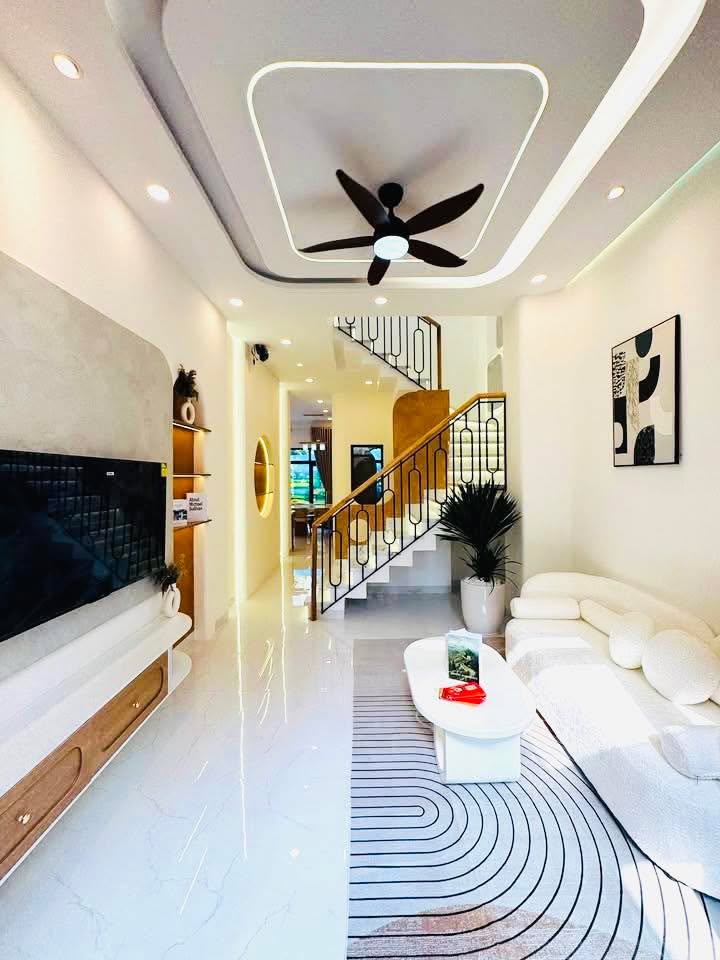 Townhouse Phạm Văn Chiêu 74m² 6.999 tỷ - Chính chủ