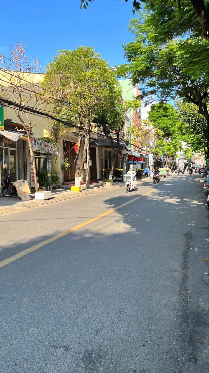 Nhà 2 Tầng Kiệt 448 Trưng Nữ Vương, Hải Châu - 30m² Giá 2.2 Tỷ