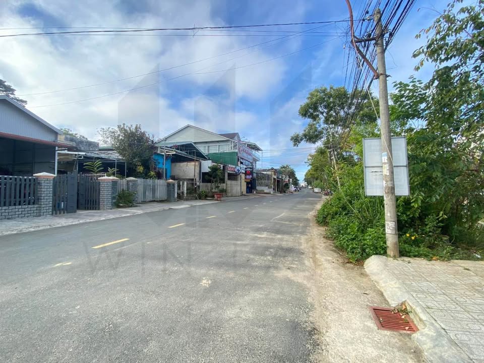 Bán Đất Mặt Tiền Trần Quý Cáp, Đà Lạt - 376m² Sổ Riêng Xây Dựng