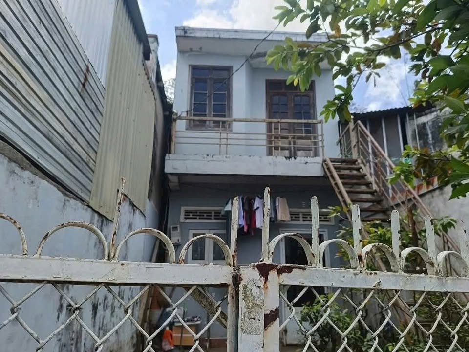 Bán đất tặng nhà hẻm ô tô Mai Hắc Đế, BMT - 99m² full thổ cư, giá 3.3 tỷ