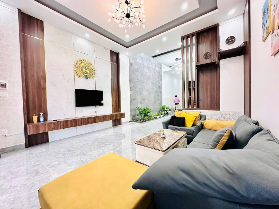 Nhà Hẻm 184 Đồng Khởi, BMT - 142m² Full Nội Thất, Giá 4.25 Tỷ