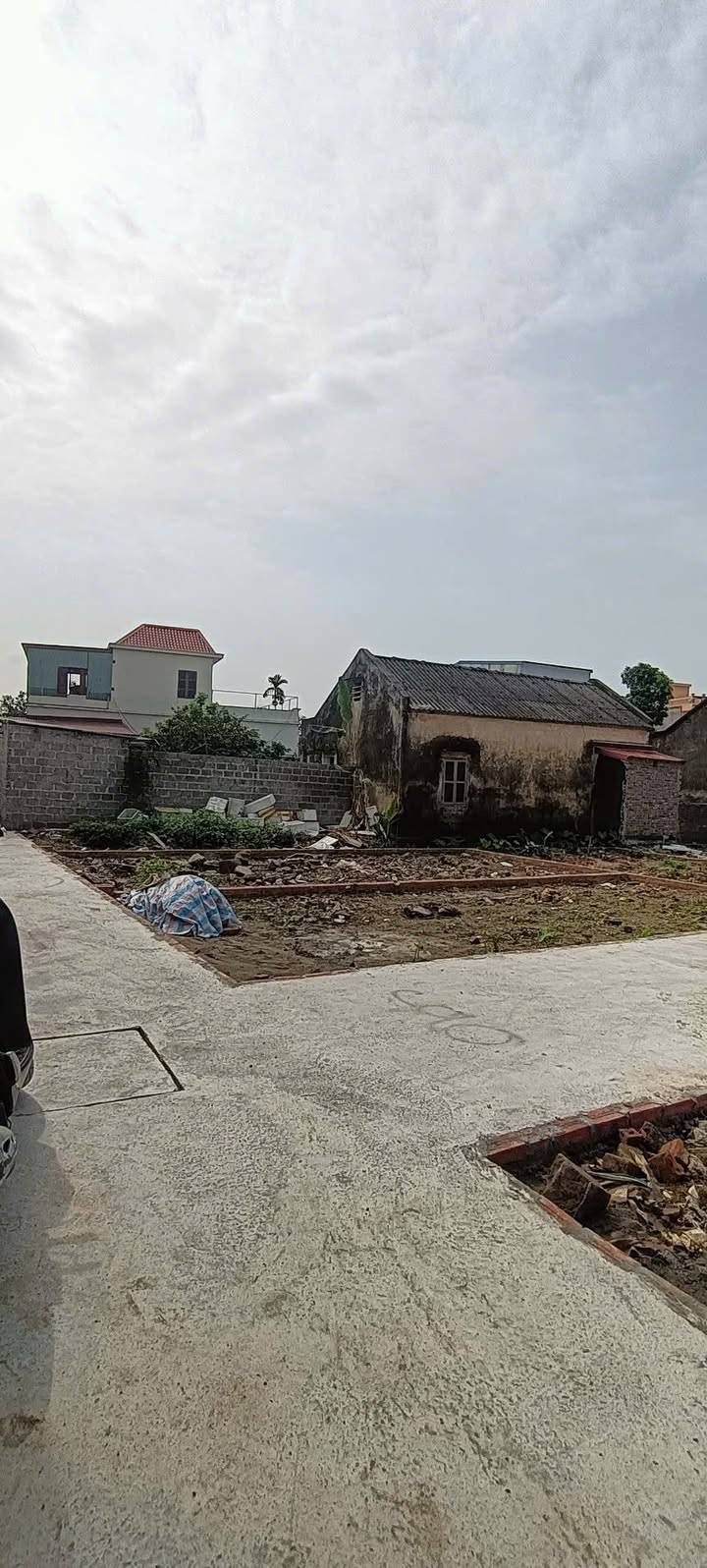 Đất Lô Góc 202m² Đường Trần Nhân Tông, Kinh Môn - Sổ Đỏ Sẵn Sàng