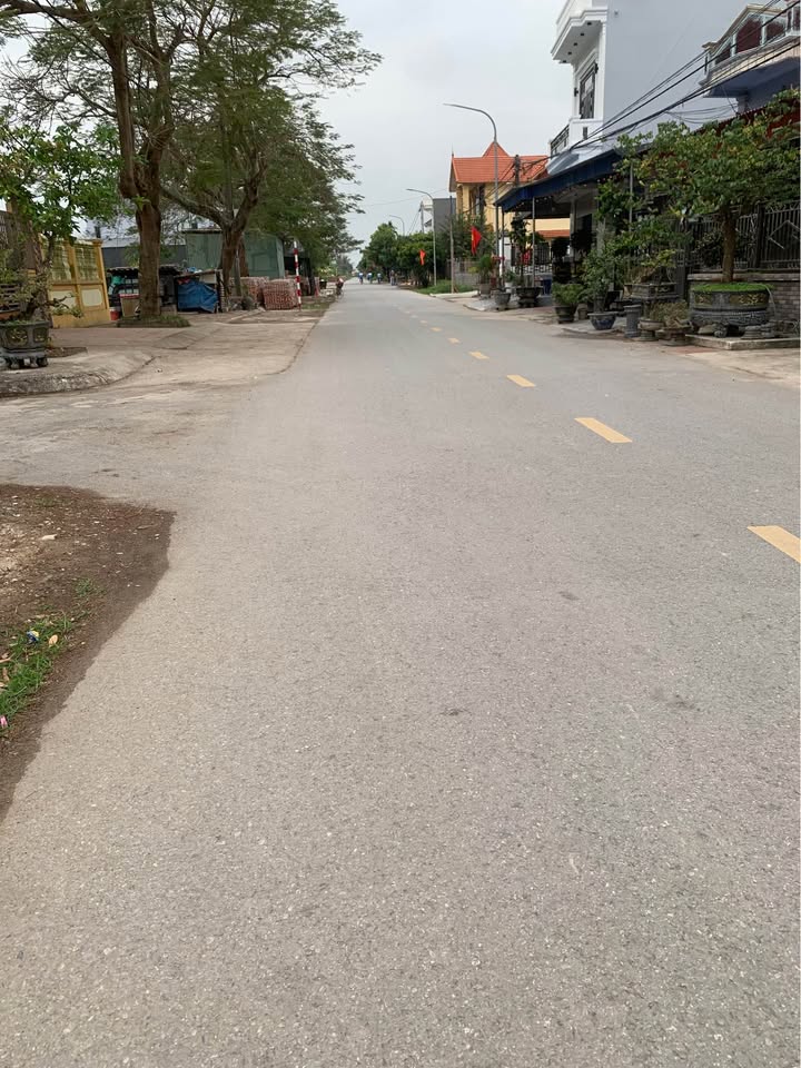 Đất nền Kiến Thụy 298m² - Tiềm năng tăng giá vượt trội!