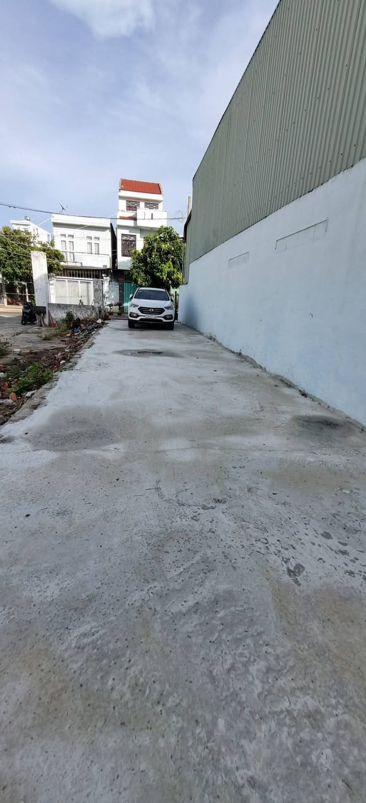 Bán Đất Vũng Tàu 70m² - Hẻm 30/4, Phường 11 - Sổ Đỏ Riêng, Giá 2.15 Tỷ