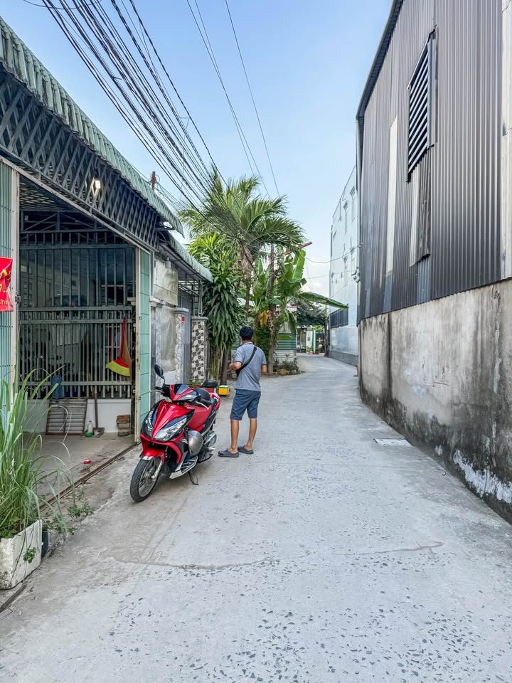 Nhà 100m² hẻm ô tô Nguyễn Thông, Bình Thủy - Sổ hồng, giá 2.68 tỷ