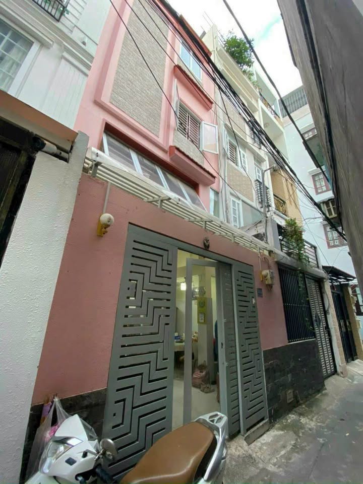 Nhà riêng Nguyễn Đình Chính Phú Nhuận 30m² - Giá tốt hiếm có, sổ hồng sẵn!