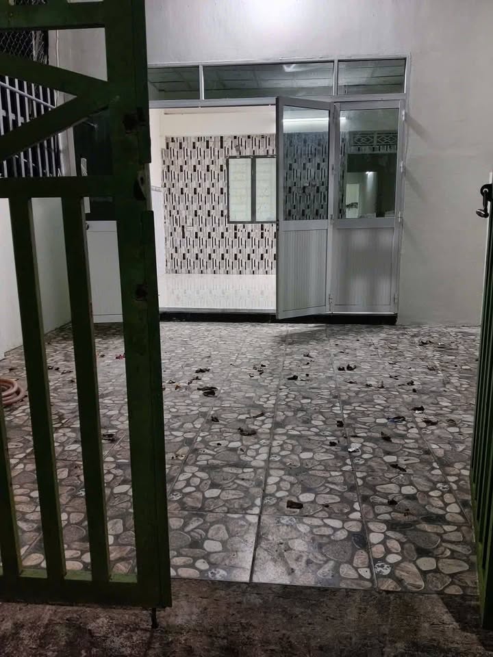 Nhà 2PN Phường Tân Vĩnh Hiệp, Tân Uyên - Giá 4 Triệu/Tháng