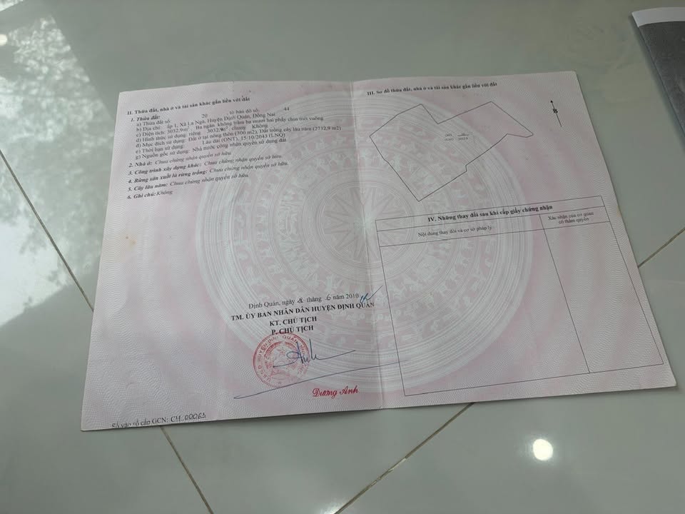 Bán Gấp Đất Vàng 3032m² Xã La Ngà, Định Quán - Sổ Đỏ, Giá 3 Tỷ