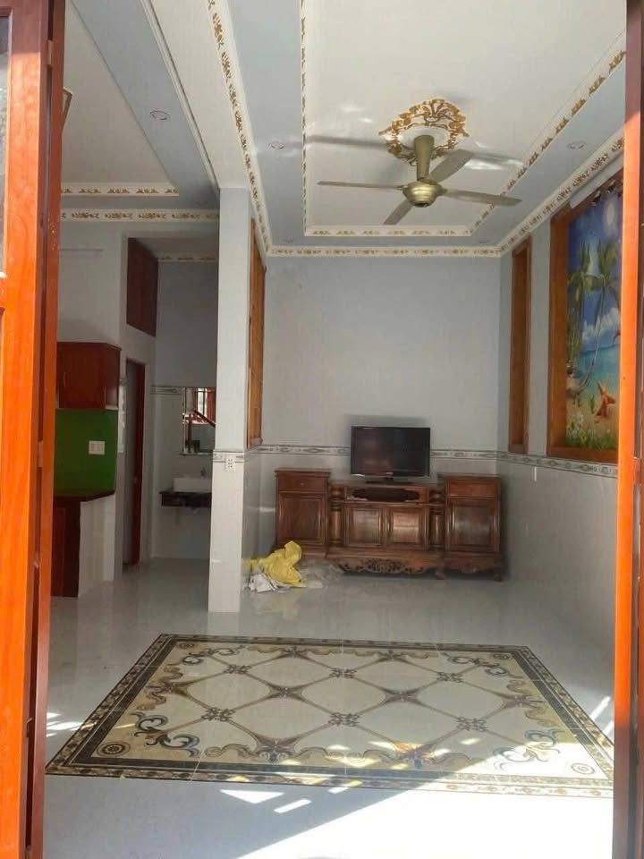 Nhà Sổ Chung Dĩ An 35m² - 2PN Giá 1.29 Tỷ, Sẵn Ở Ngay