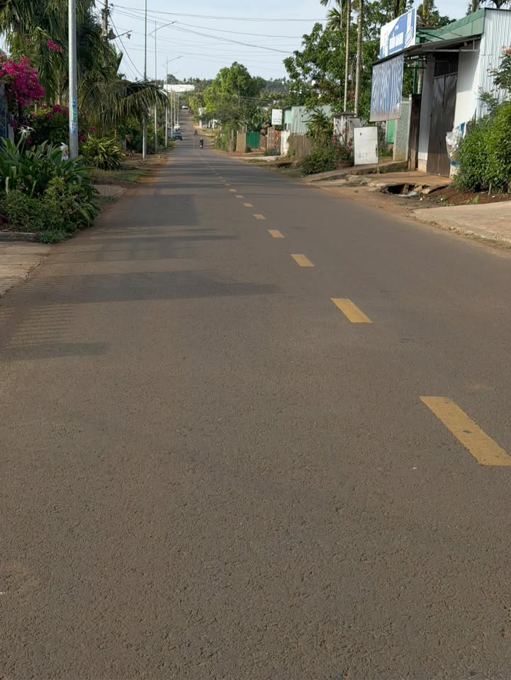 Đất Mặt Tiền Lê Văn Hưu Buôn Hồ 375m² - Gần Trường Học, Giá 2.15 Tỷ