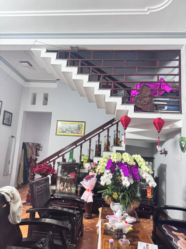 Nhà 1 Mê Hùng Vương, Quảng Ngãi - 95m² Hướng Bắc, Giá 2.7 Tỷ