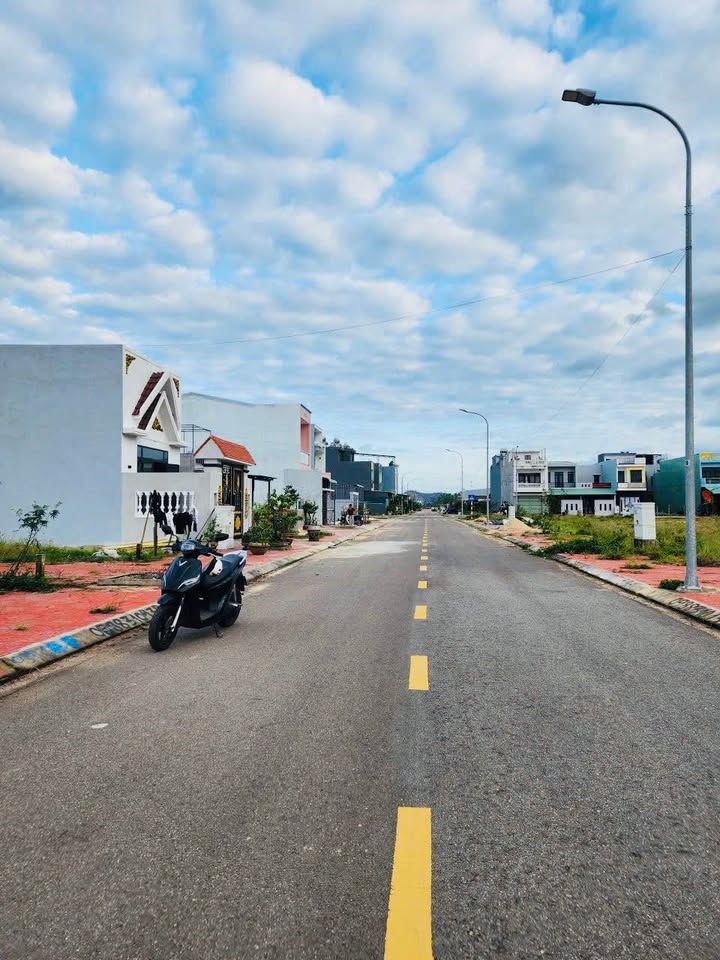 Đất Sổ Đỏ Phân Viện Sốt Rét Quy Nhơn 76m² - Giá 2.45 Tỷ