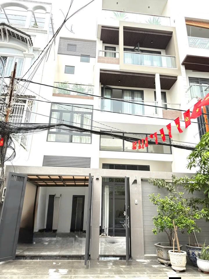 Biệt thự Dương Quảng Hàm Gò Vấp 136m² - Ô tô vào tận nhà!