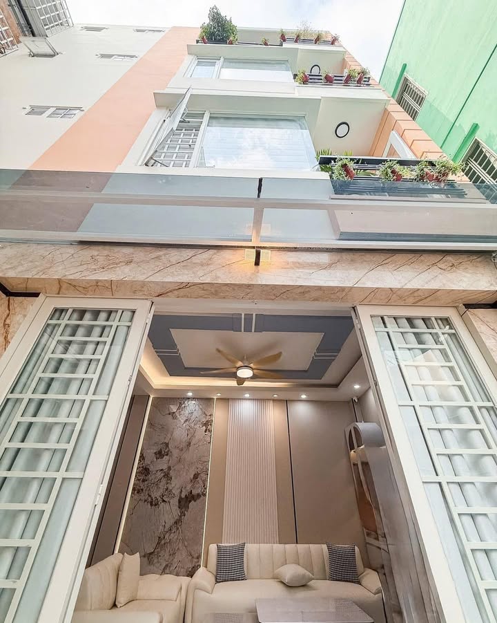 Nhà 46m² 4 Tầng Đường Quảng Đức, Phú Nhuận - 5PN, Hẻm Xe Hơi, 8.6 Tỷ