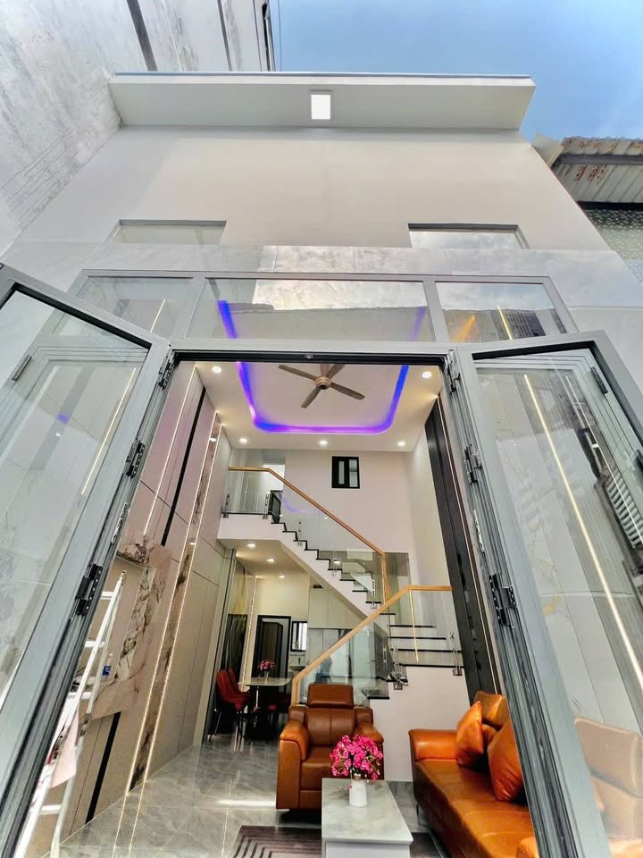 Nhà Quận Gò Vấp 61.8m² - Full nội thất, Sổ hồng sẵn!