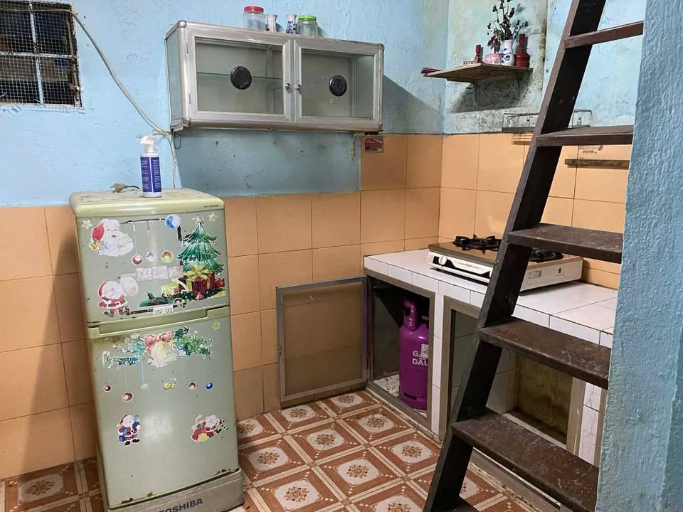 Nhà nguyên căn 1PN Gác Lửng Đường Hàn Mặc Tử, Huế - Giá 3 Triệu/Tháng