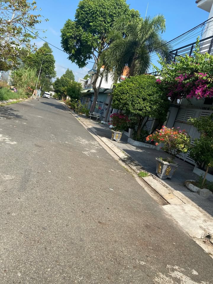 Nhà Gác Lửng Mới Đẹp 89m² Mặt Tiền Long Điền - 2.6 Tỷ