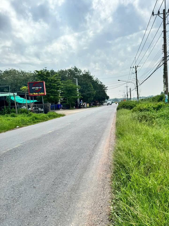 Đất nền Bến Cát 1380m² mặt tiền đường - Tiềm năng tăng giá vượt trội!