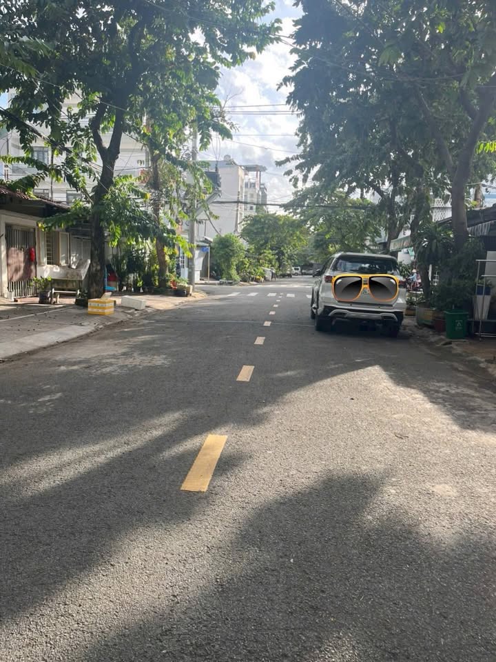 Bán Đất Tặng Dãy Trọ Phước Bình 200m² - 15 Tỷ - Dòng Tiền 15 Triệu/Tháng