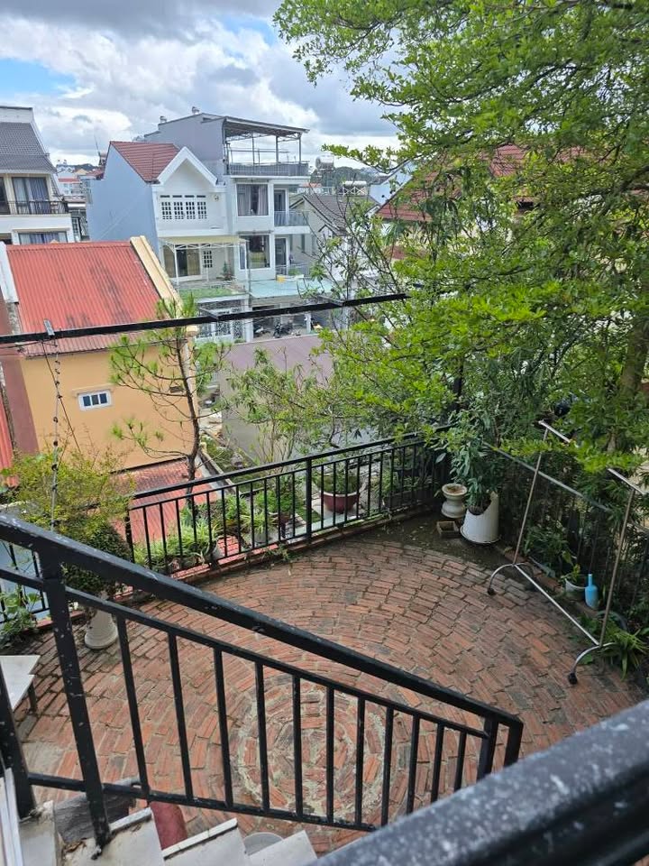 Căn hộ Phường 6 Đà Lạt 4 triệu - Sân vườn, full nội thất cao cấp!