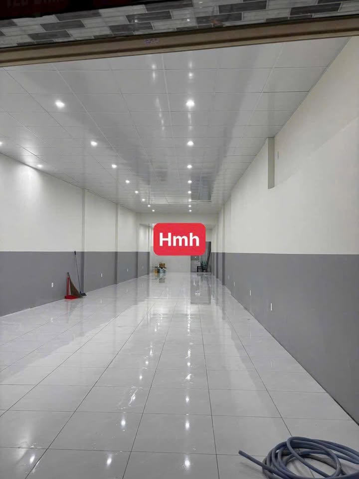 Nhà phố Lê Hồng Phong Quy Nhơn 200m² - Mặt tiền kinh doanh đắc địa!