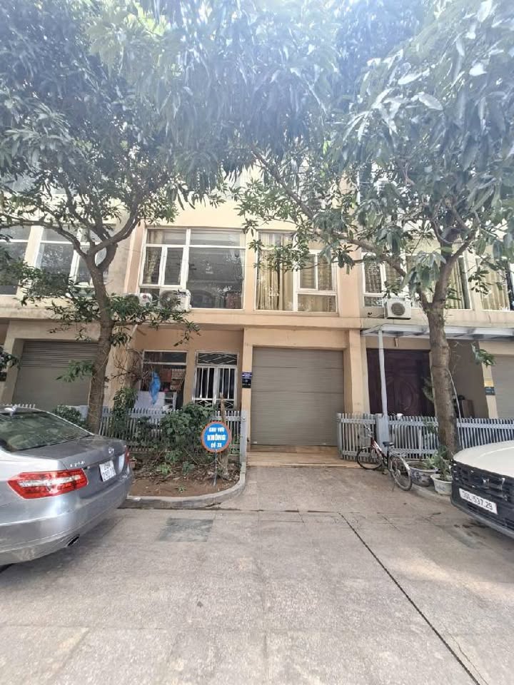 Nhà Phân Lô 89m² Tây Mỗ, Nam Từ Liêm - Ô Tô Tránh, Vỉa Hè Rộng, Kinh Doanh Đỉnh