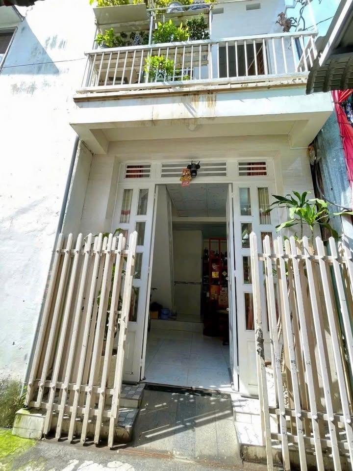 Nhà 2 Tầng Cho Thuê Gần Cầu Nguyễn Thái Học, Long Xuyên - 3 Triệu/Tháng