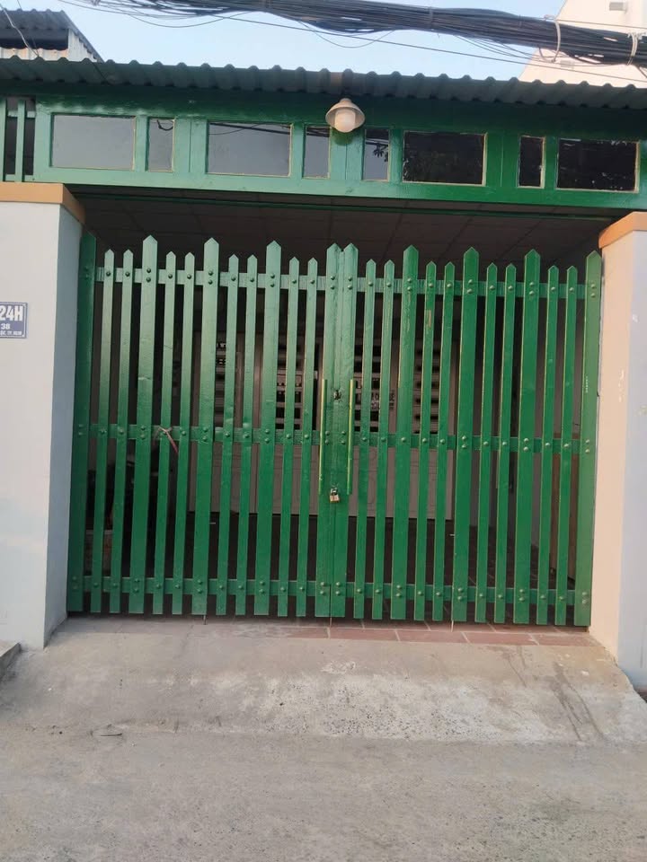 Nhà Riêng Bình Chánh 150m² giá 10 triệu - Ô tô vào tận nhà!