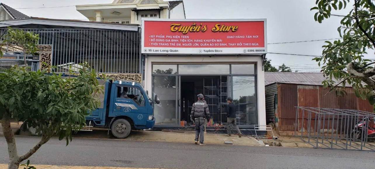 Nhà mặt tiền Lạc Long Quân 150m² - Kinh doanh ngay, vị trí vàng!