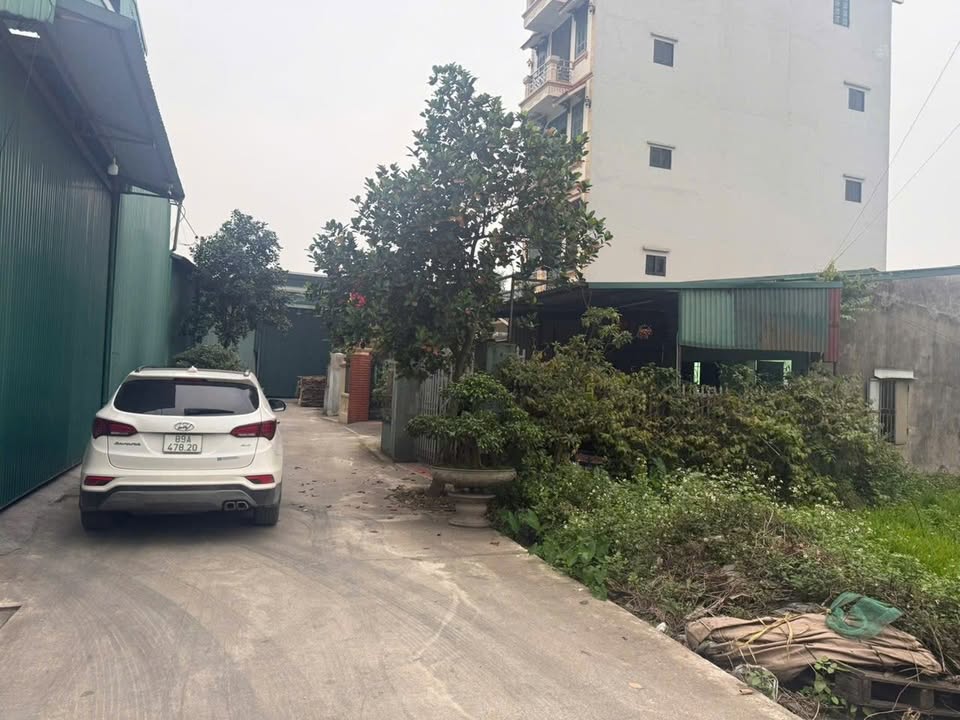 Bán Gấp Nhà 100m² Lạc Đạo, Hưng Yên - Sổ Đỏ, Ô Tô Đỗ Cửa