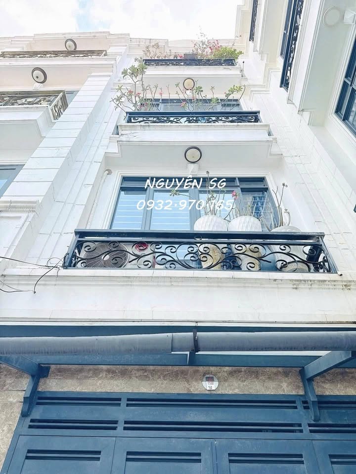 Nhà 4 Tầng Hoàng Hoa Thám, Bình Thạnh - 40m², 4PN, Giá 7 Tỷ