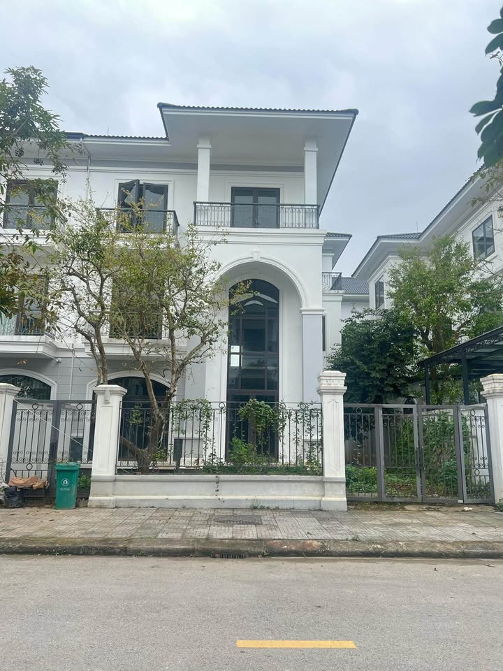 Townhouse Vinh Heritage Vinh Tân 209m² 1 tỷ - View công viên