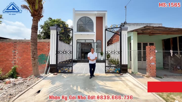 Nhà Lầu Lửng Đẹp 124m² Tại Hòa Thành, Tây Ninh - Giá 1.86 Tỷ