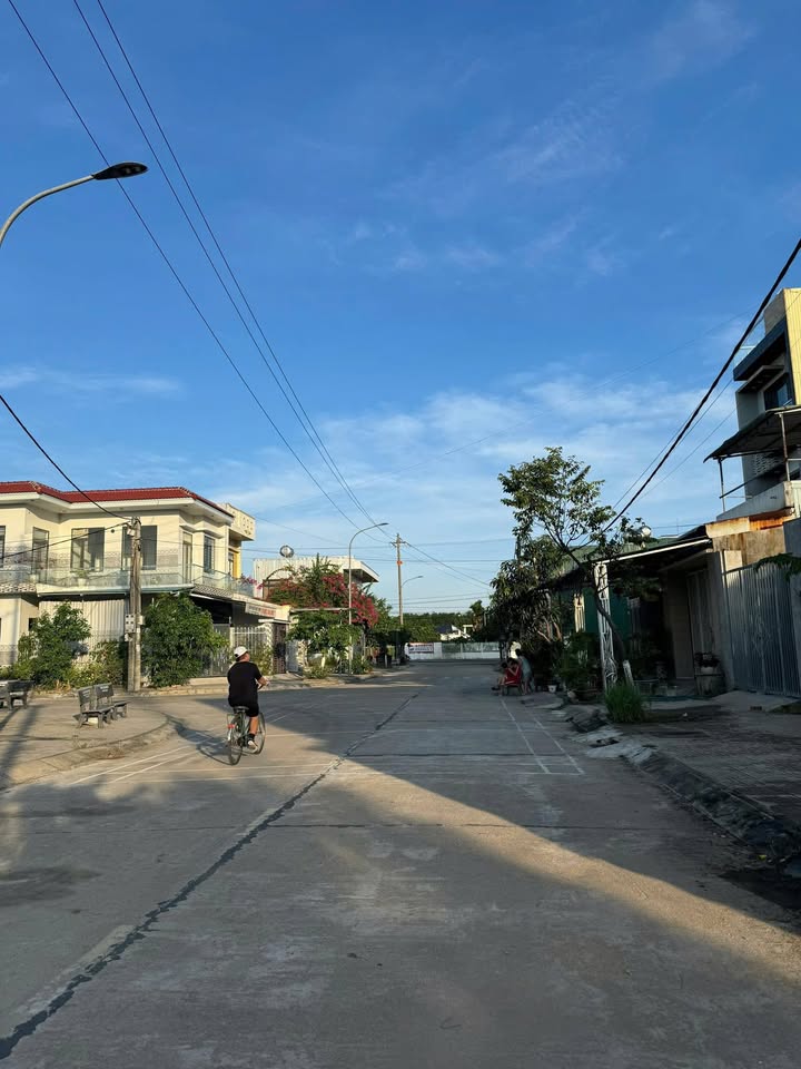 Đất nền Tư Nghĩa 100m² - Sổ đỏ chính chủ, tiềm năng tăng giá!