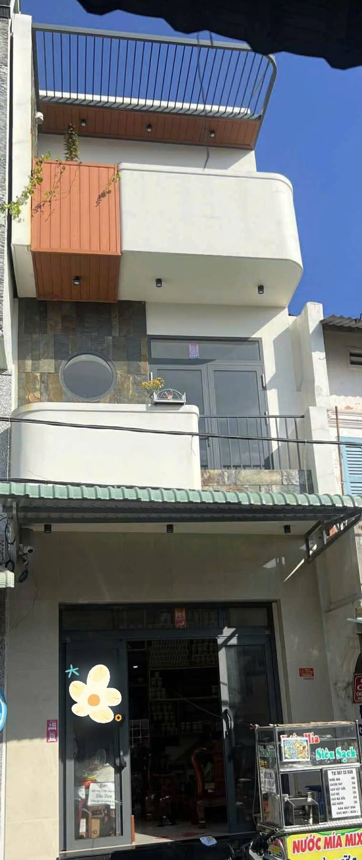 Nhà Phố Đường Trương Công Định, Thủ Thừa 4.1 tỷ - Vị trí đắc địa!