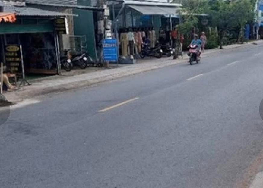 Nhà Phố Giồng Trôm 365.2m² - Mặt Tiền Kinh Doanh, Sinh Lời Ngay!